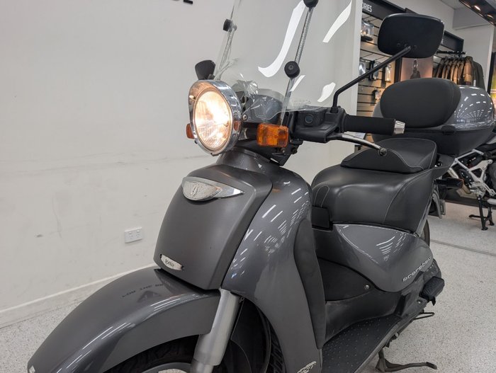 2007 APRILIA SCARABEO 250ie grey