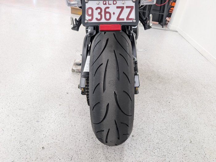 Suzuki 2010 SUZUKI GSX1300BK B-KING Black