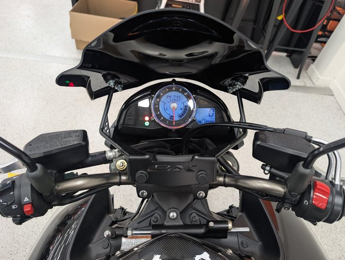 Suzuki 2010 SUZUKI GSX1300BK B-KING Black