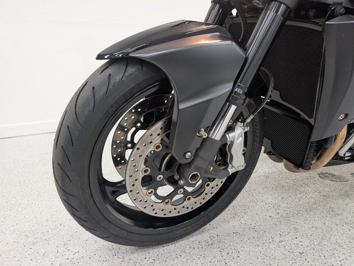 Suzuki 2010 SUZUKI GSX1300BK B-KING Black