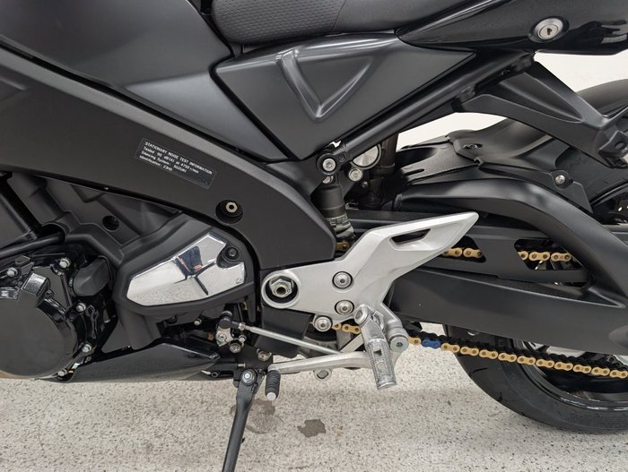 Suzuki 2010 SUZUKI GSX1300BK B-KING Black