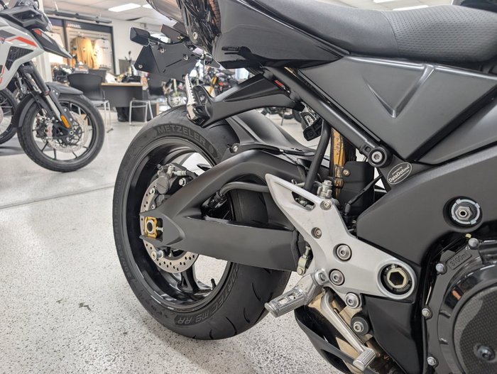 Suzuki 2010 SUZUKI GSX1300BK B-KING Black