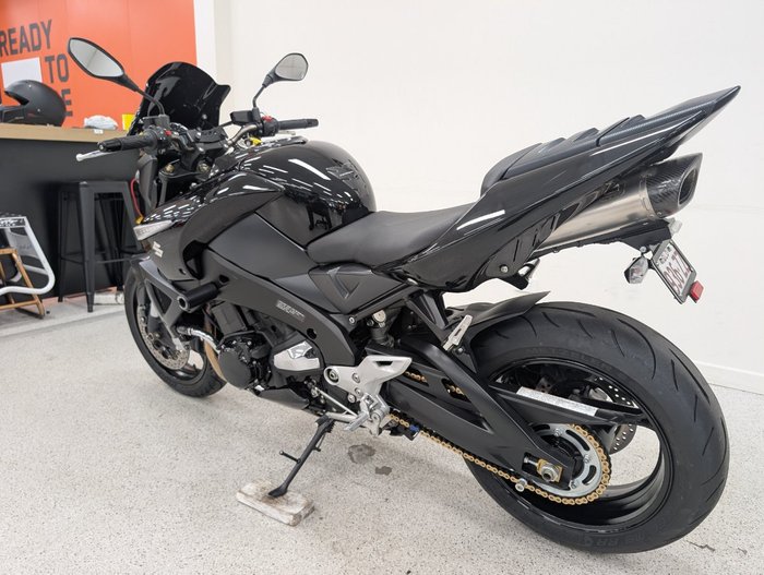 Suzuki 2010 SUZUKI GSX1300BK B-KING Black