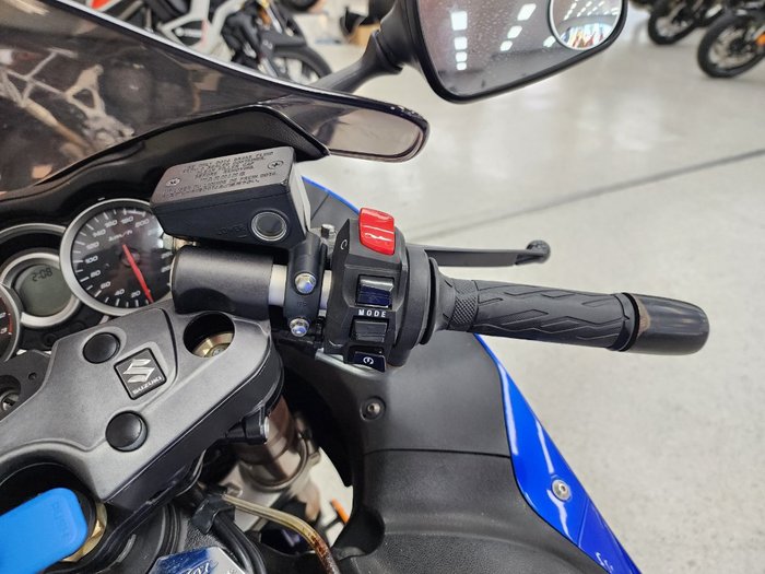 2017 Suzuki GSX1300RA (HAYABUSA) Blue
