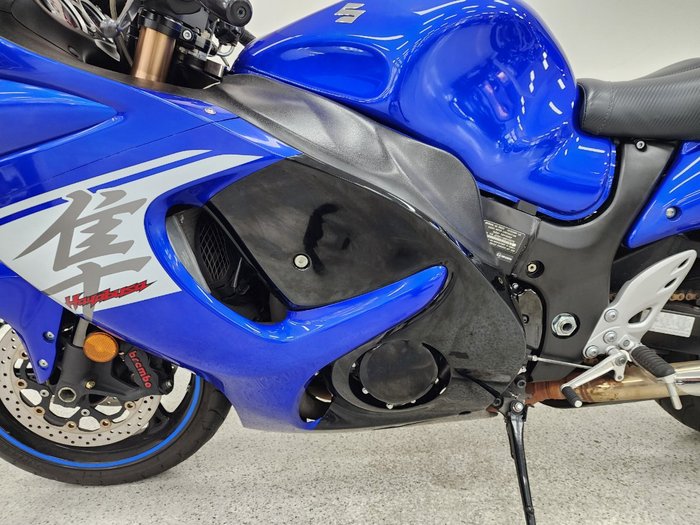 2017 Suzuki GSX1300RA (HAYABUSA) Blue