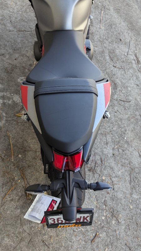 2021 Triumph STREET TRIPLE R Silver