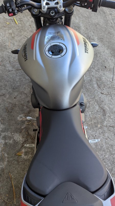 2021 Triumph STREET TRIPLE R Silver