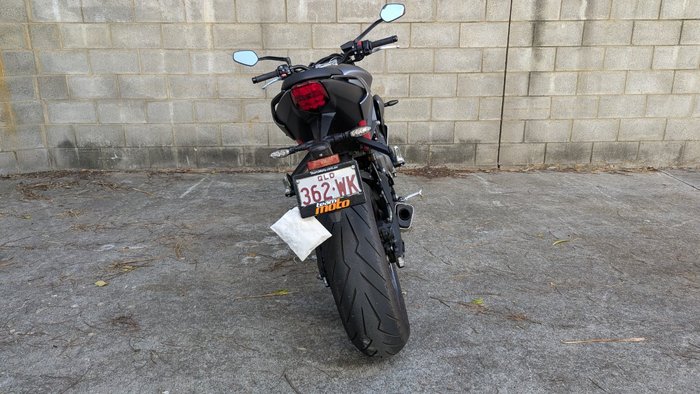 2021 Triumph STREET TRIPLE R Silver