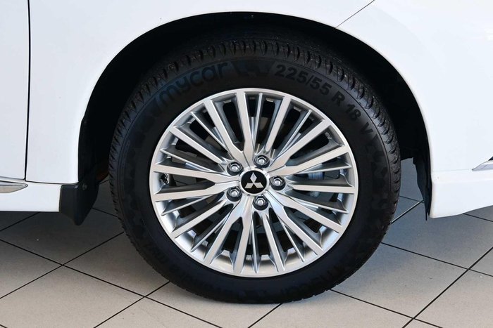 2018 Mitsubishi Outlander PHEV ES ADAS