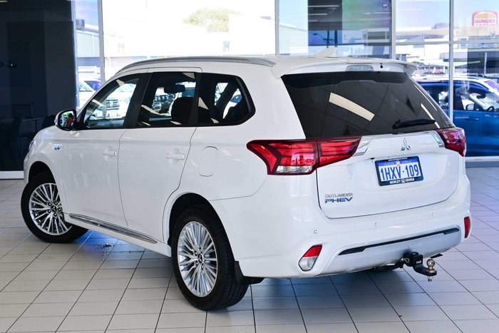 2018 Mitsubishi Outlander PHEV ES ADAS