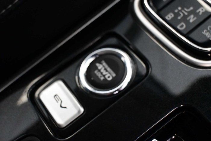 2018 Mitsubishi Outlander PHEV ES ADAS