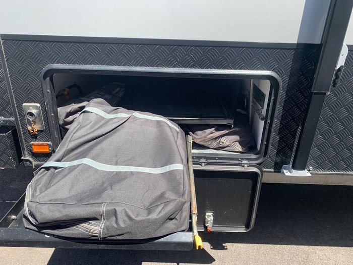 2022 Crusader Excalibur Prince Rear Club Lounge