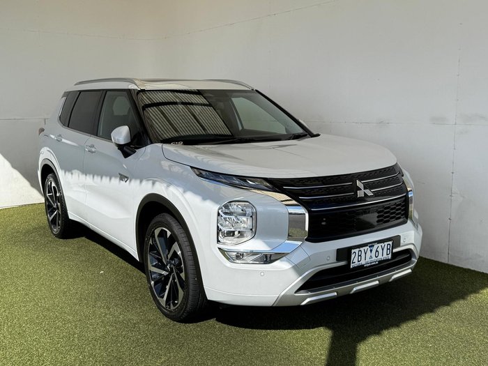 2024 Mitsubishi Outlander PHEV Exceed