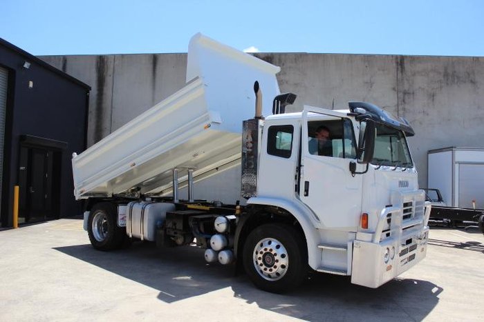 2013 Iveco Acco 2350G 280 WHITE