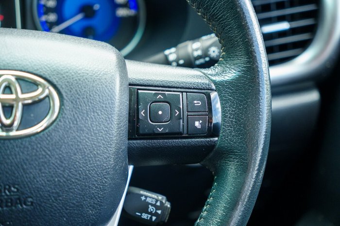 2019 Toyota Hilux SR5