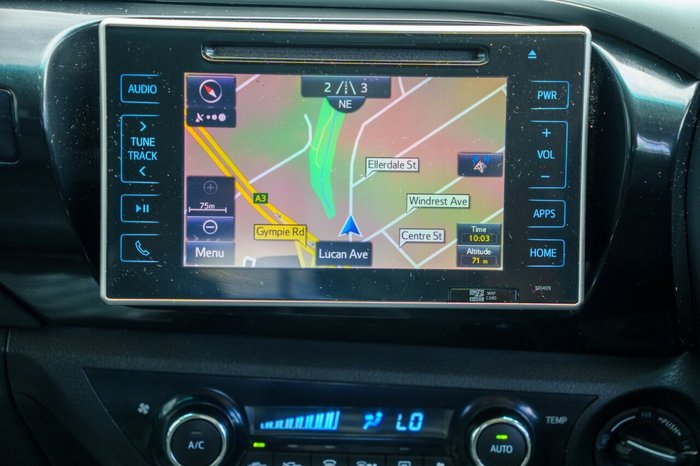 2019 Toyota Hilux SR5