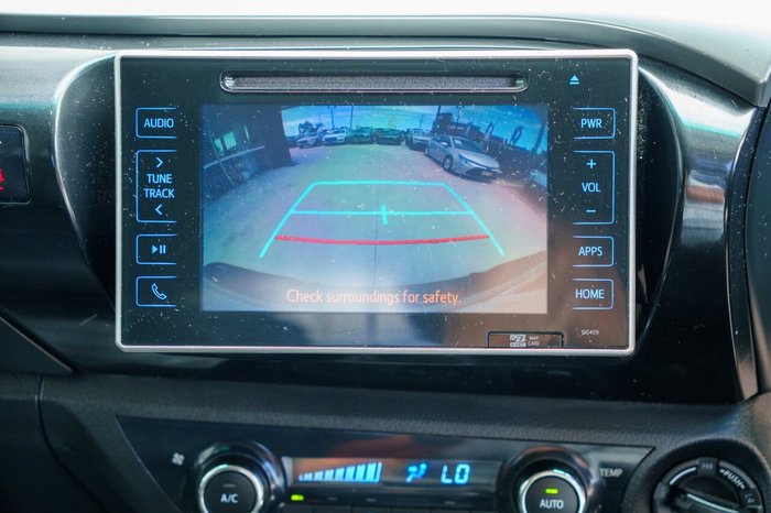 2019 Toyota Hilux SR5