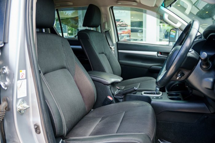 2019 Toyota Hilux SR5