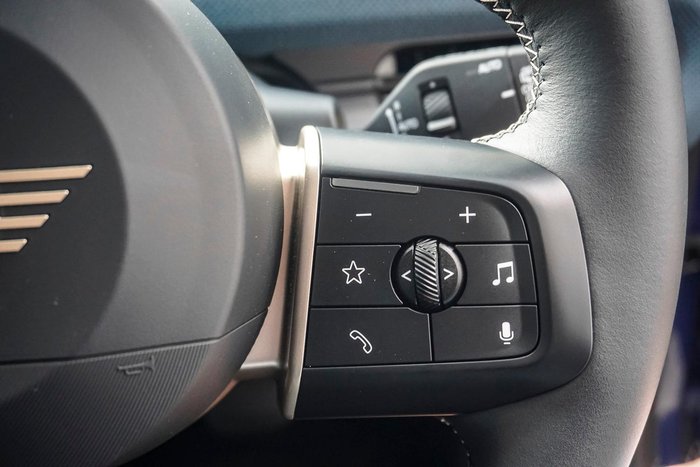 2024 MINI Aceman SE Favoured