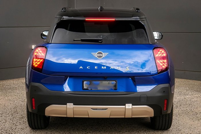 2024 MINI Aceman SE Favoured