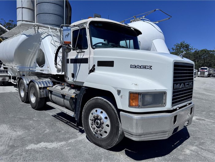 1998 Mack Ch
