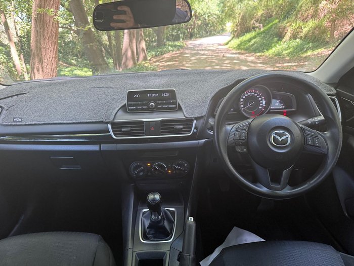 2015 Mazda 3 Neo