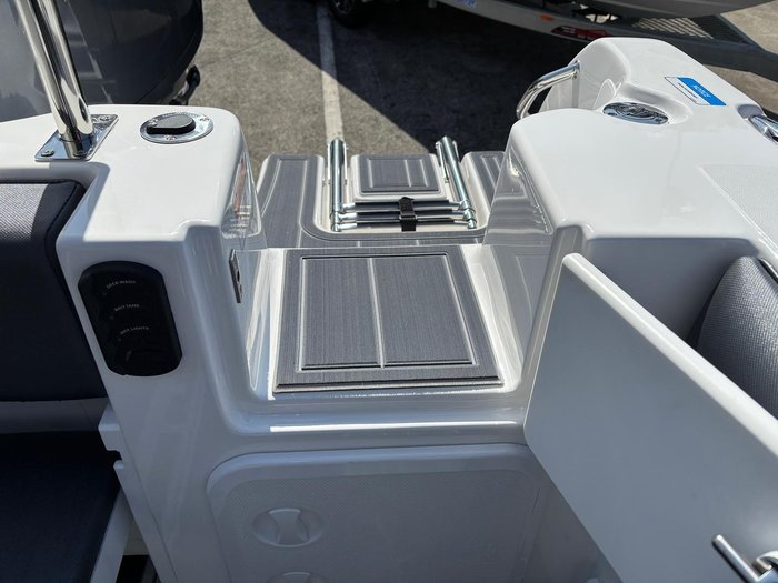 2026 Cruise Craft Explorer 635 Hardtop