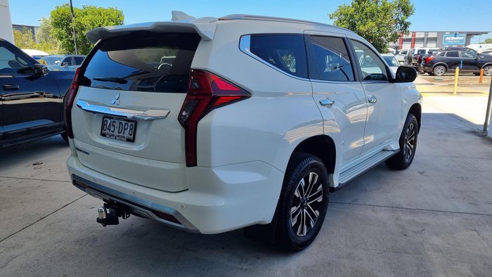 2021 Mitsubishi Pajero Sport GLS