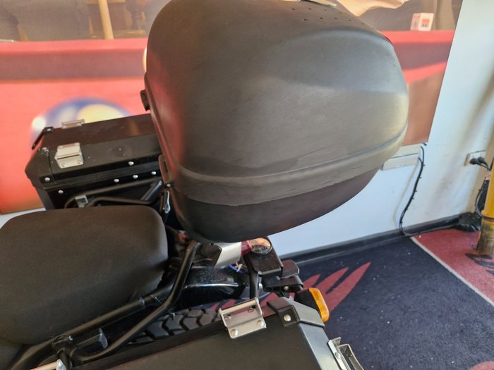 2021 Royal Enfield HIMALAYAN REBEL RED