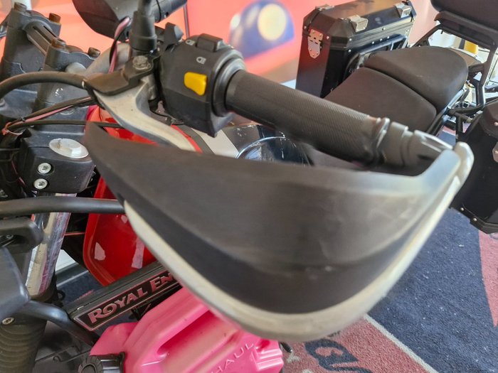 2021 Royal Enfield HIMALAYAN REBEL RED