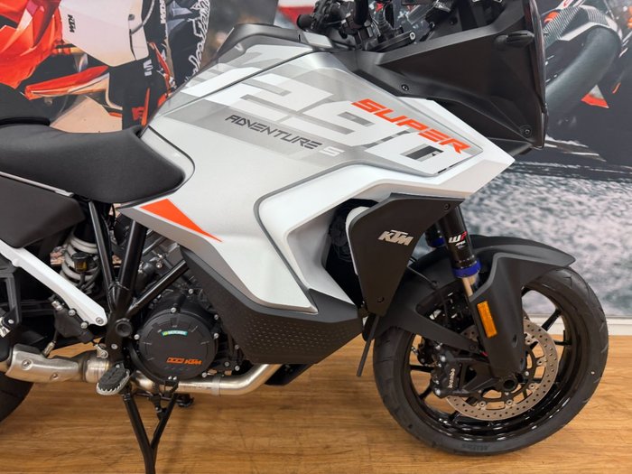 2024 Ktm SUPER ADVENTURE S GREY