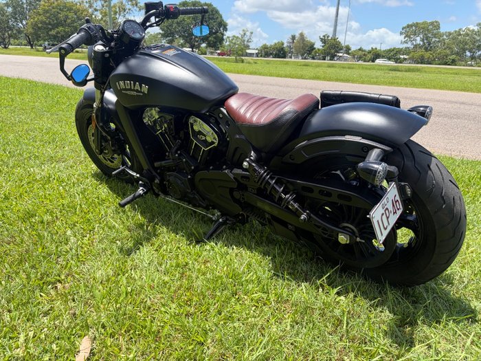 2018 INDIAN SCOUT BOBBER THUNDER BLK SMOKE Black