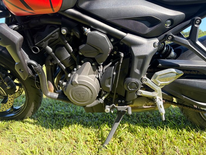 2023 Triumph TRIDENT 660 Orange