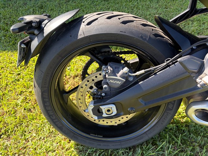 2023 Triumph TRIDENT 660 Orange