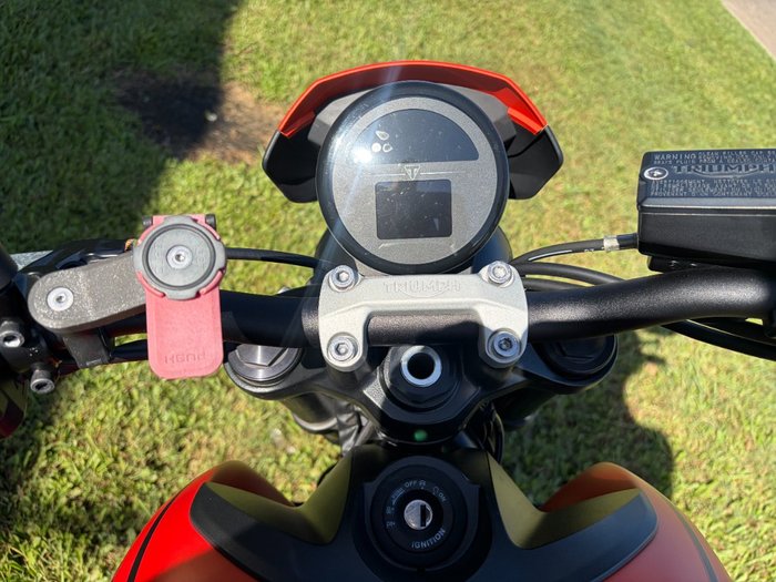 2023 Triumph TRIDENT 660 Orange