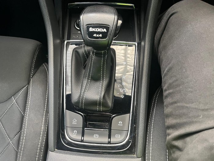 2022 SKODA Karoq 140TSI Sportline