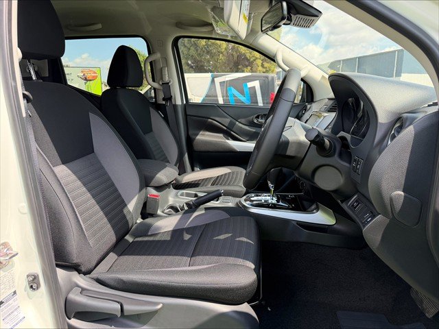 2025 Nissan D23 ST-X