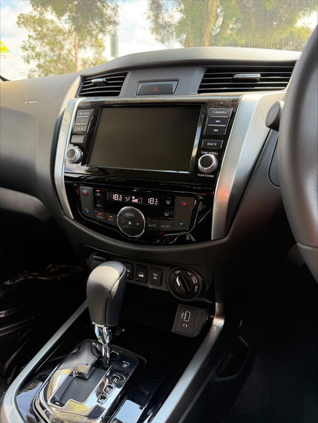 2025 Nissan D23 ST-X