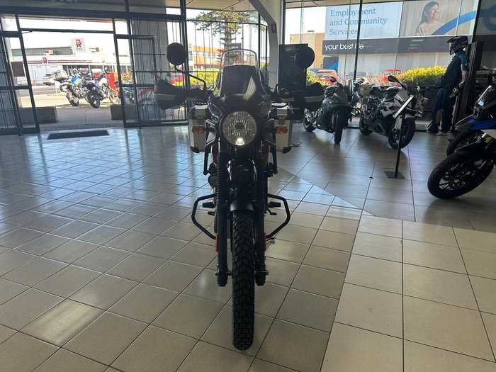 2022 Royal Enfield Himalayan E5 Premium Himalayan Black