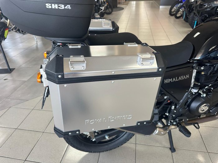 2022 Royal Enfield Himalayan E5 Premium Himalayan Black