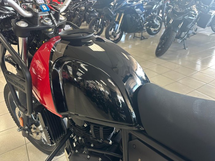 2022 Royal Enfield Himalayan E5 Premium Himalayan Black