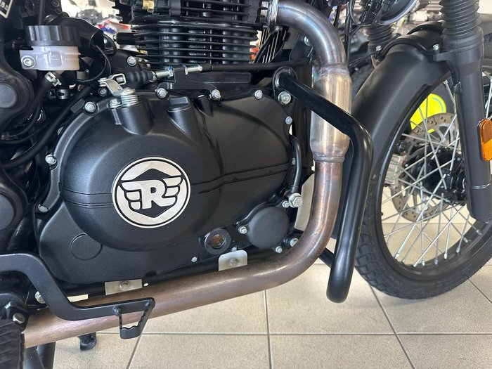 2022 Royal Enfield Himalayan E5 Premium Himalayan Black