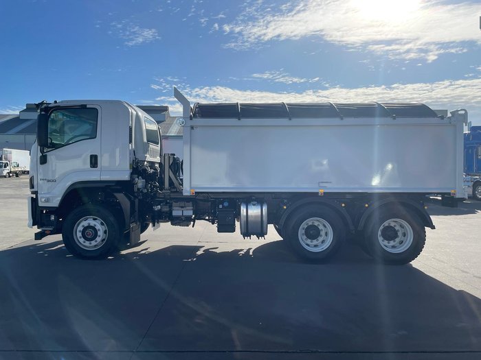 2025 Isuzu F Series