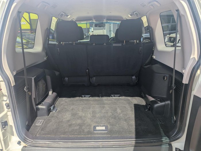 2010 Mitsubishi Pajero Platinum NT MY10 4X4 White Pearl