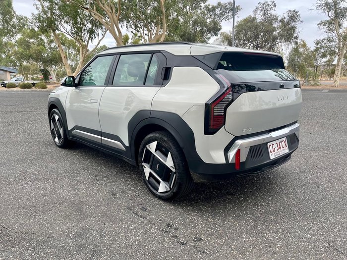 2025 Kia EV3 Earth Long Range
