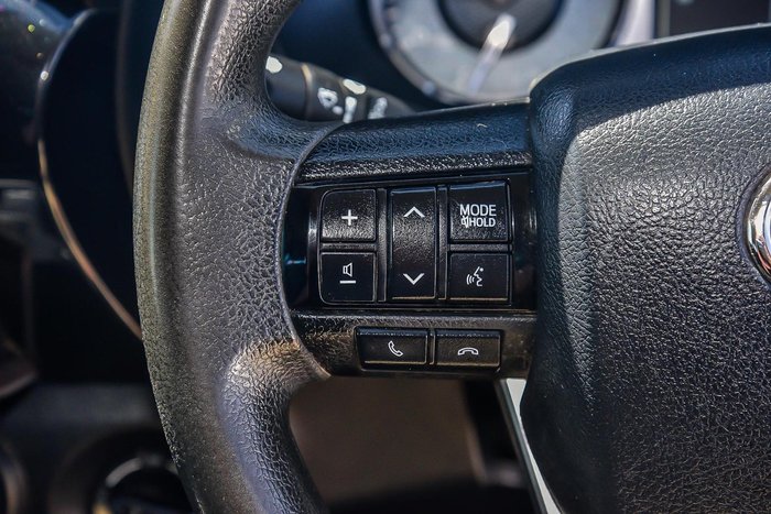 2021 Toyota Hilux SR