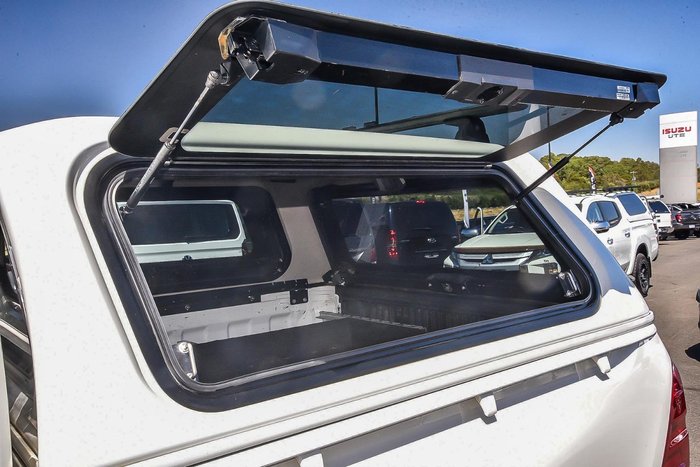 2021 Toyota Hilux SR