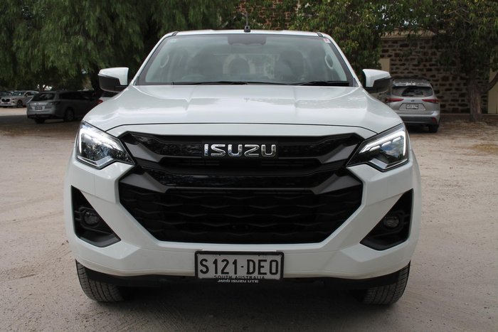 2025 Isuzu D-MAX LS-M