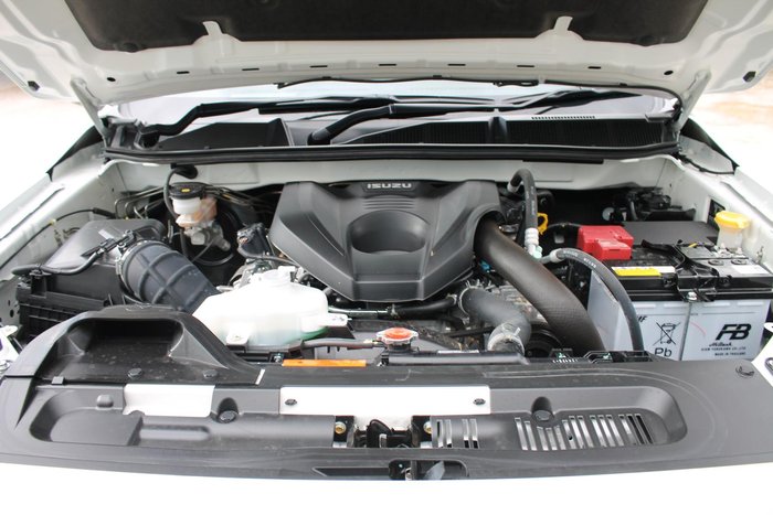 2025 Isuzu D-MAX LS-M