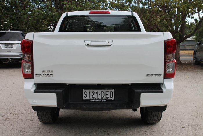 2025 Isuzu D-MAX LS-M